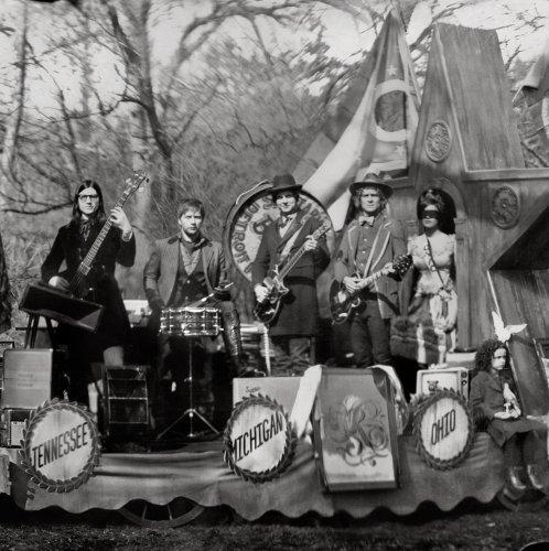 Album art for Many Shades of Black by Raconteurs, The
